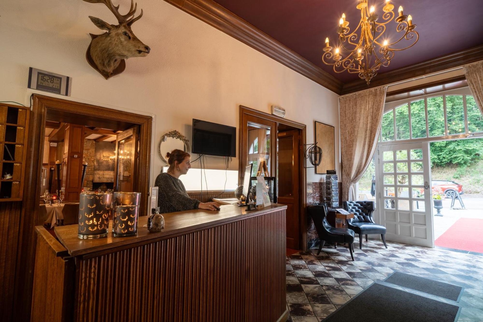 Hotel L'Eau Vive Vresse-sur-Semois ภายนอก รูปภาพ