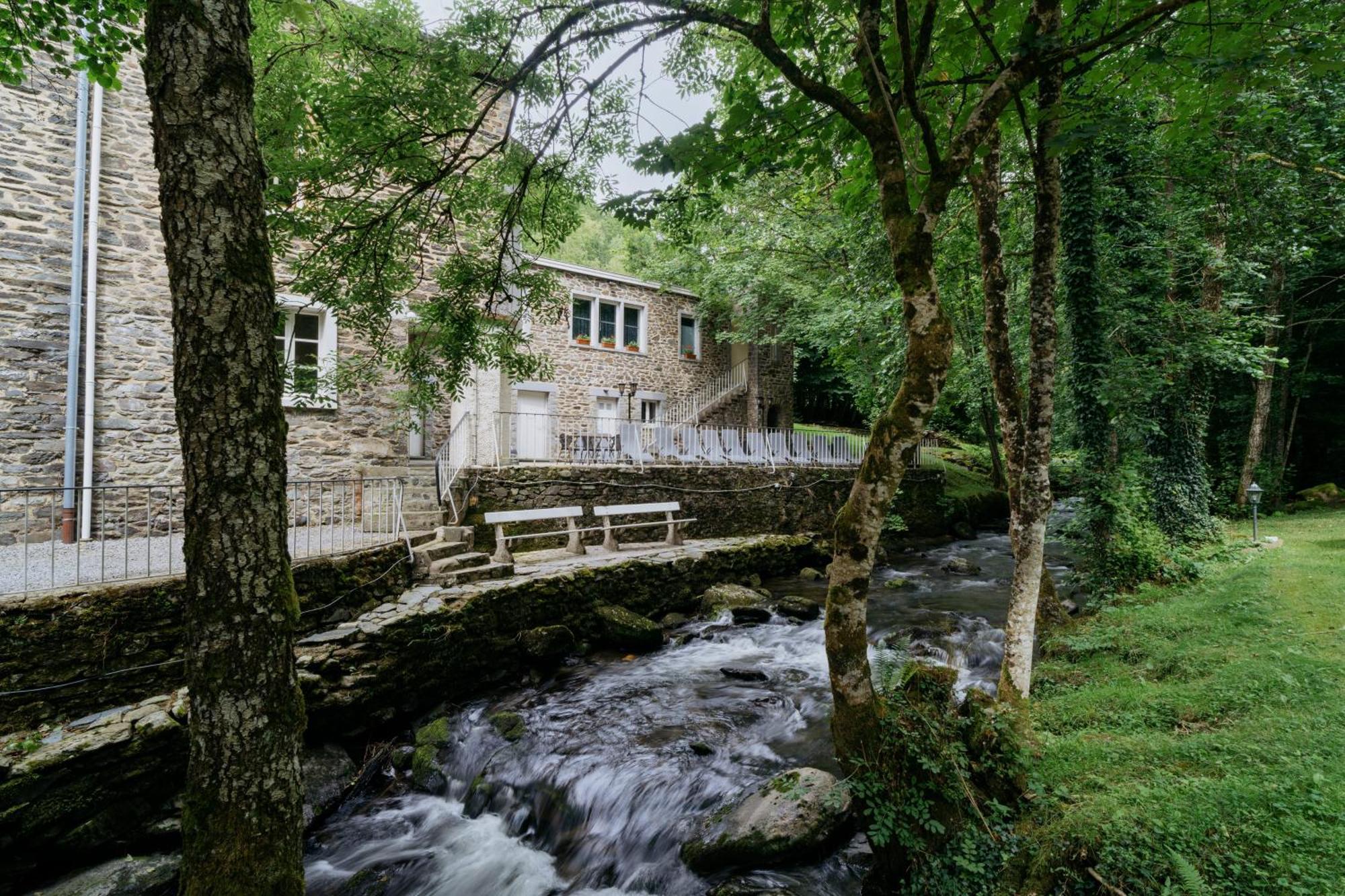 Hotel L'Eau Vive Vresse-sur-Semois ภายนอก รูปภาพ